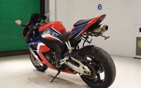 HONDA CBR1000RR 2004 SC57