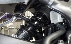 HONDA CBR650R E-Clutch 2025 RH17