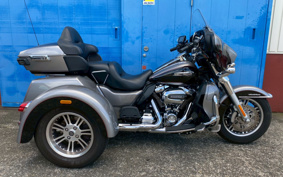 HARLEY FLHTCU 2018 MAD