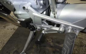 MOTO GUZZI V100マンデッロS 2025