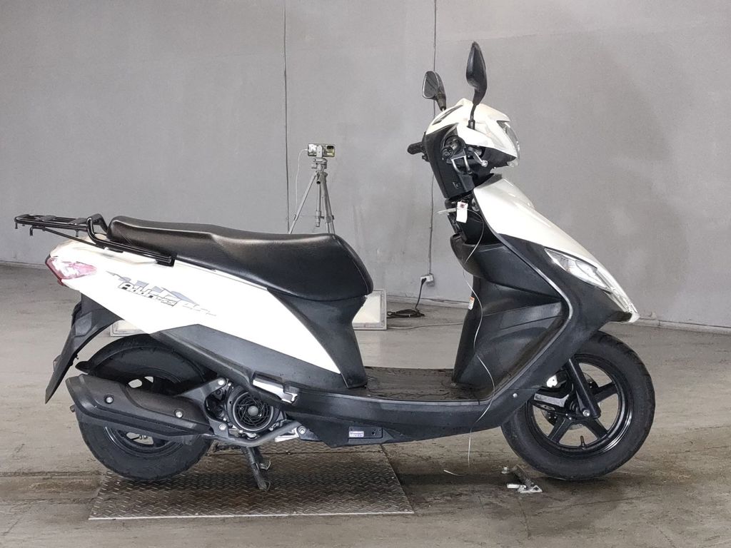 Фото Suzuki ADDRESS V125 с японского аукциона