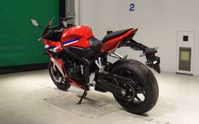 HONDA CBR650R E-Clutch 2026 RH17