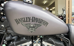 HARLEY XL883N 2016 LE2