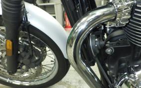 TRIUMPH BONNEVILLE T120 2019