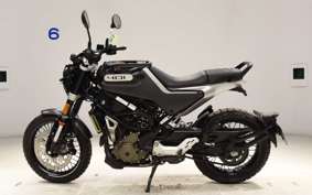 HUSQVARNA SVARTPILEN 401 2021