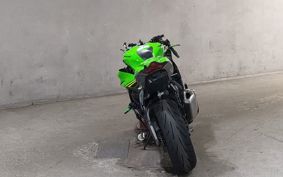 KAWASAKI ZX 10 NINJA R ZXT02E