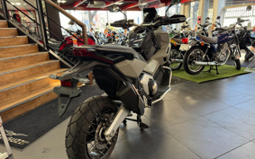 HONDA X-ADV 750 2025 RH21