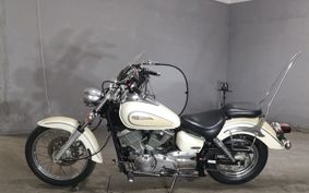 YAMAHA DRAGSTAR 250 VG02J