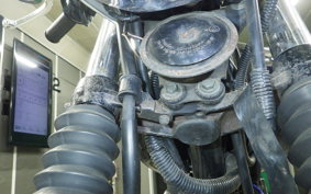 YAMAHA SR400 Gen.3 2005 RH01J