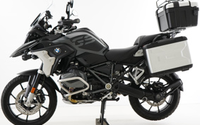 BMW R1250GS TRIPLE BLACK 2022 0M01