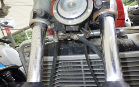 SUZUKI GT750 1975 GT750B