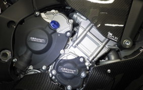 YAMAHA YZF-R1 M 2015