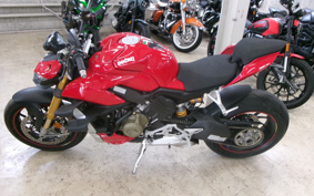 DUCATI STREET FIGHTER V4S 2022 1F00