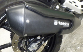 HUSQVARNA SVARTPILEN 250 2019