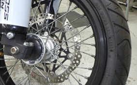HONDA CRF250M 2005 MD38