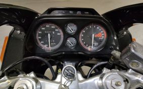 HONDA CBR750 RC27