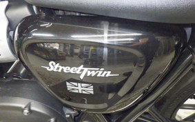 TRIUMPH STREET TWIN 2016