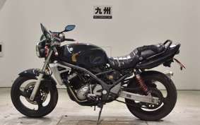 SUZUKI GSX250FX ZR250C