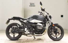 BMW R NINE T PURE 2021