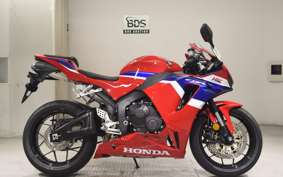 HONDA CBR600RR 2025 PC40