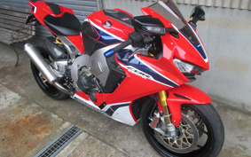 HONDA CBR1000RR 2017 SC77