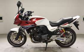 HONDA CB400 SUPER BOLDOR A 2015 NC42