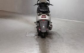 YAMAHA MAJESTY 125 SE27