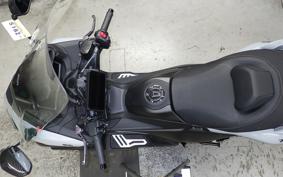 YAMAHA T-MAX 560 2025 SJ21J