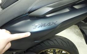 YAMAHA T-MAX 560 T 2023 SJ19J