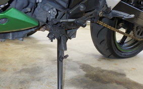 KAWASAKI Z800 2015