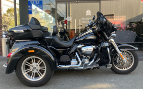 HARLEY FLHTCU 2018 MAD