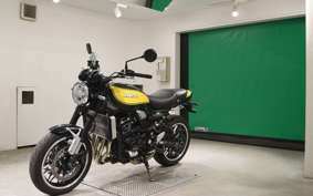 KAWASAKI Z900RS 2025 ZR900K