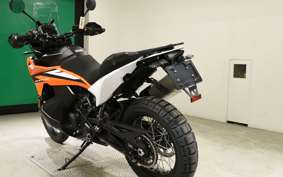 KTM 890 ADVENTURE	 2004