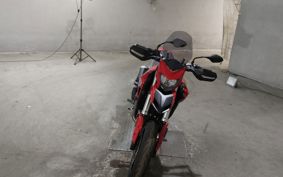 DUCATI DUCATI  HYPERMOTARD 939 2016 BA01JA