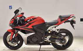 HONDA CBR600RR GEN 3 2007 PC40