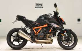 KTM 1290 SUPER DUKE R 2021