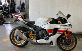YAMAHA YZF-R1 2023 RN65J