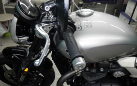TRIUMPH SPEED TWIN 2025
