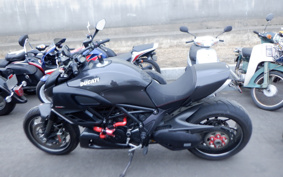 DUCATI DIAVEL CARBON 2013 ZDMG100ABCB
