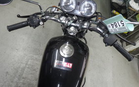 YAMAHA YB125SP 2023