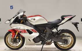YAMAHA YZF-R7 2022 RM39J
