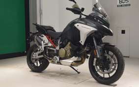DUCATI MULTISTRADA V4S 2025