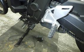HONDA CB650R E-Clutch 2025 RH17