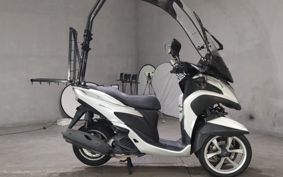 YAMAHA TRICITY 125 SE82J