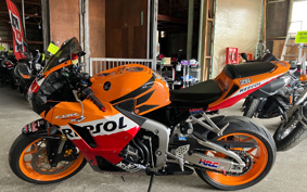 HONDA CBR600RR 2016 PC40