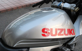 SUZUKI GSX750S KATANA 1987 GR72A