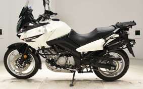 SUZUKI Vｽﾄﾛｰﾑ650 2009