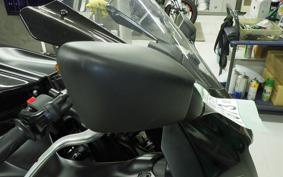 YAMAHA YZF-R7 2025