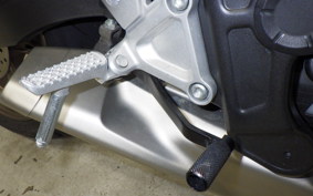 HONDA CB650R 2023 RH03