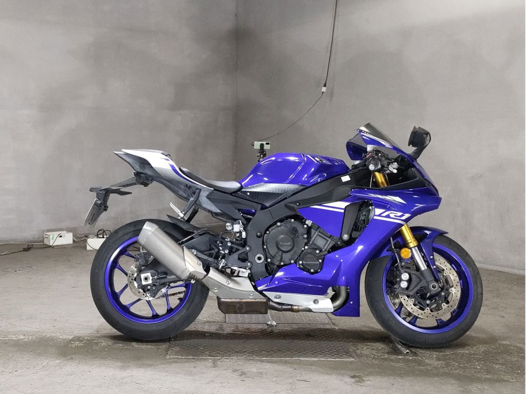 Фото Yamaha YZF-R1 2017 с японского аукциона